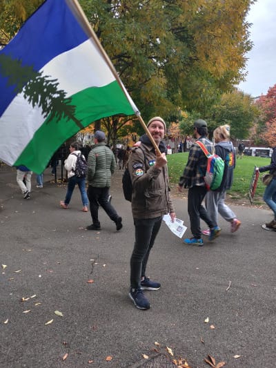 Cascadia today: Cascadia says "No Kings" + vote Katie Wilson + BC land defenders avoid jail