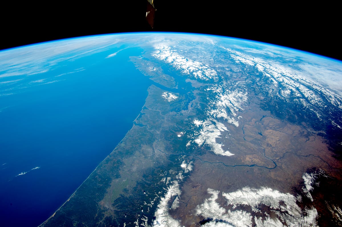 Cascadia today: Medical research hit by visa fees + Seattle mayor sweeps homeless +  BC ostrich drama